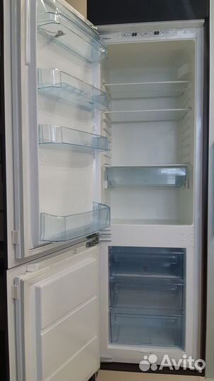 Полки - Холодильник Electrolux ERG29700