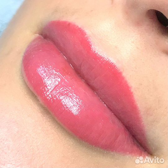 Перманентный макияж бровей, губ и век