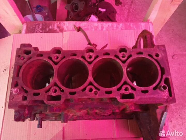 Блок двигателя Opel Astra H Z16XER 2007