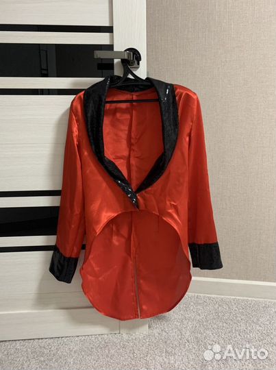 Танцевальный костюм