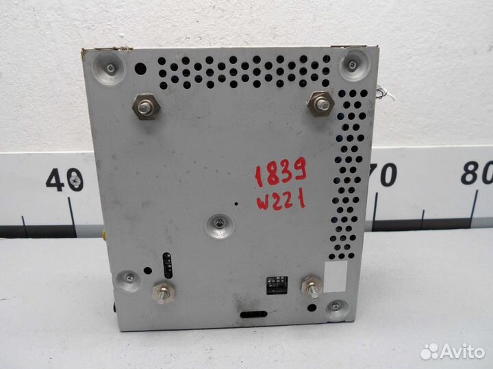 Усилитель звука Mercedes S-klasse W221 2218205289