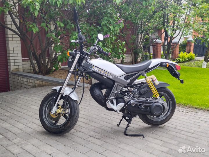 Suzuki street magic 50s