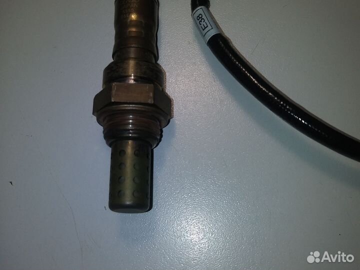 Датчик кислорода(лямбда зонд верхний универсальный