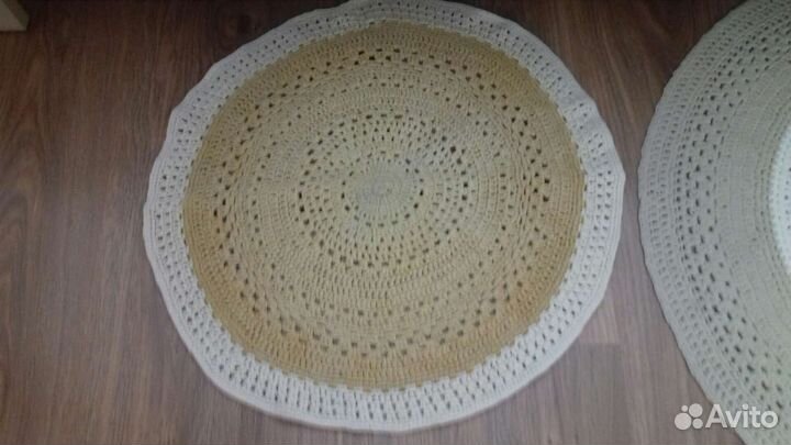 Коврик в ванну,к кровати