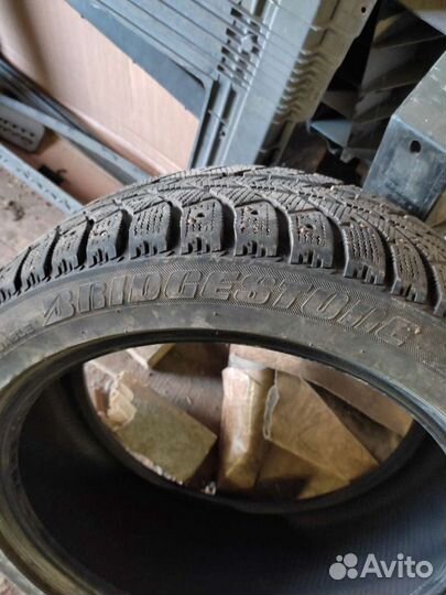 Bridgestone Ice Cruiser 7000 205/50 R17