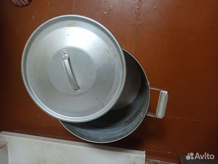Кастрюля алюминиевая