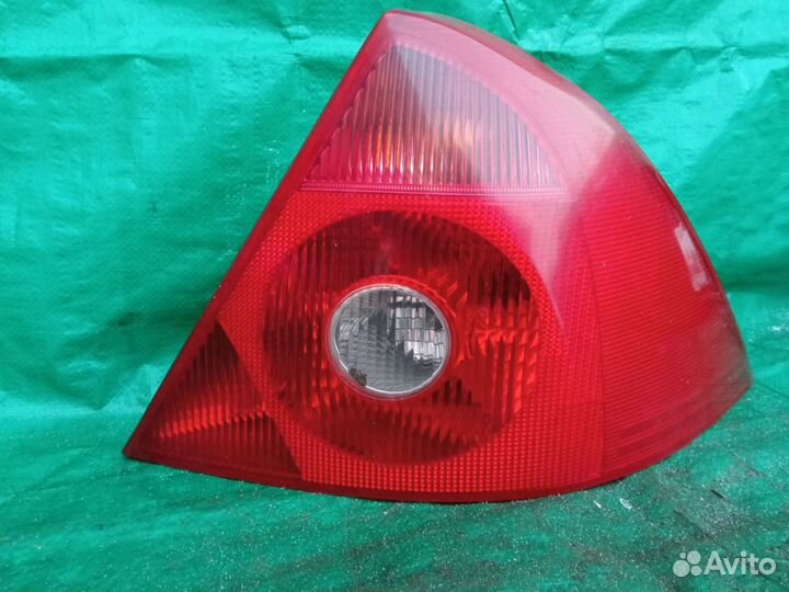 Фонарь правый Ford Mondeo III Форд Мондео 3