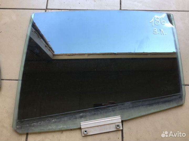 Стекло боковое Saab 9-3 II