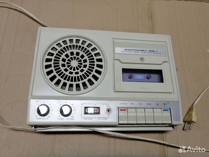 Кассетный магнитофон электроника 302-1