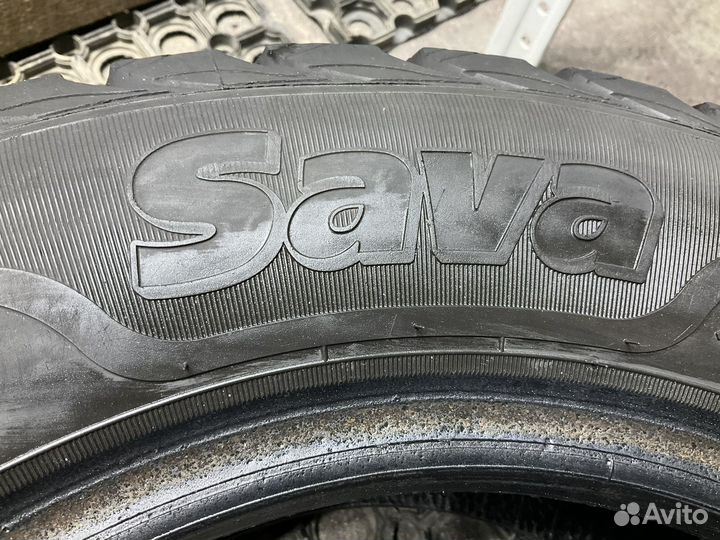 Sava Eskimo Stud 175/70 R13