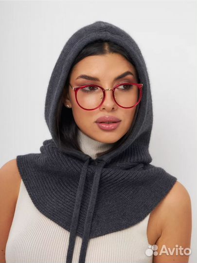 Капор вязаный