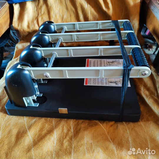 Дырокол KW-trio Heavy Duty 954