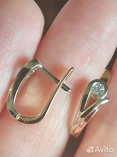 Золотые серьги 585 с бриллиантами