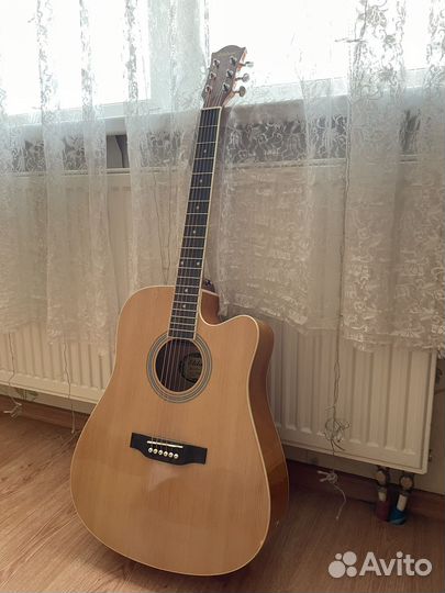 Акустическая гитара elitaro