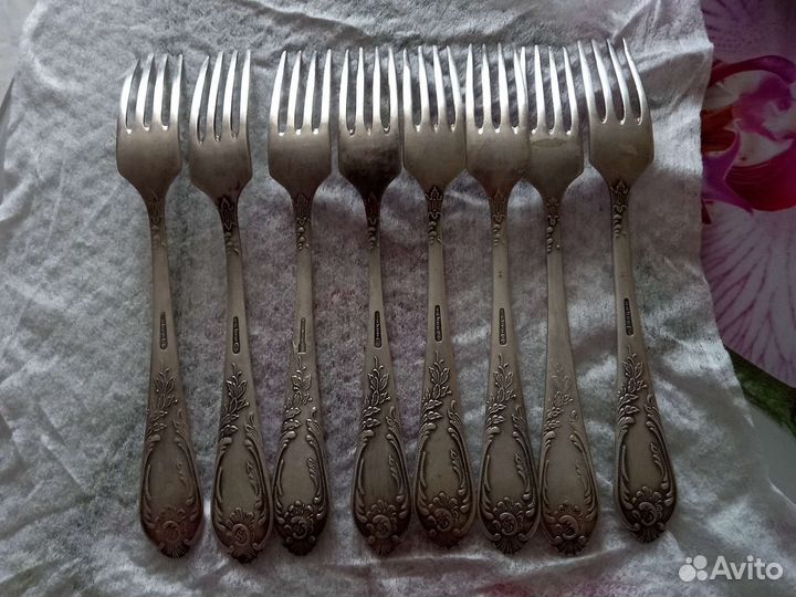Набор мельхиоровых вилок