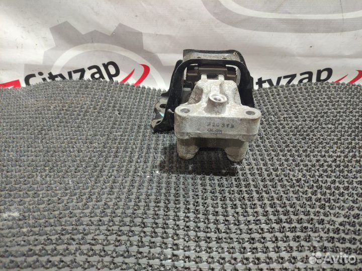 Подушка двигателя правая Nissan Note E12 HR12DDR