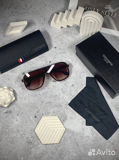 Очки Carrera солнцезащитные