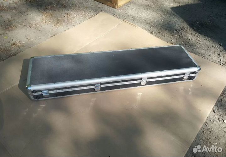 Кофр (кейс, бокс) для музыкальных инструментов