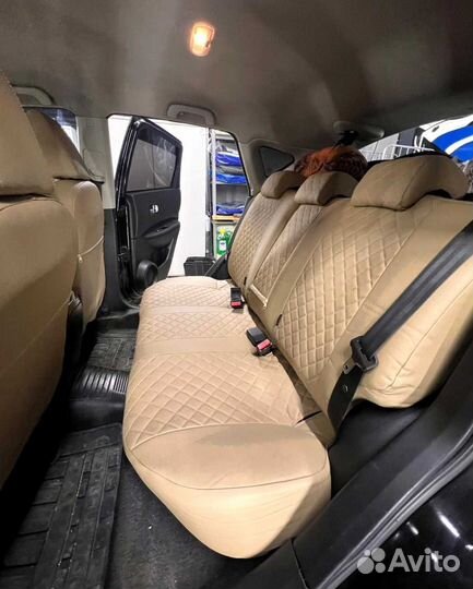 Автомобильные чехлы Nissan Qashqai l