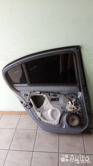 Дверь задняя левая Renault Laguna 3