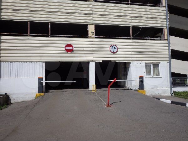 Машиноместо, 14 м²