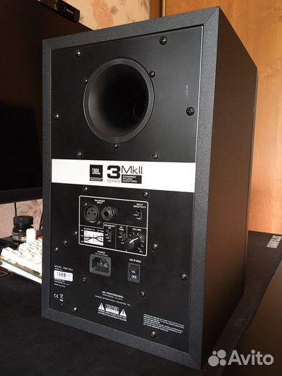 JBL 306P MkII