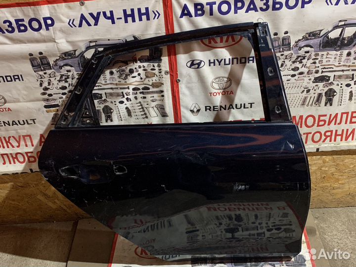 Задняя правая дверь Kia K5