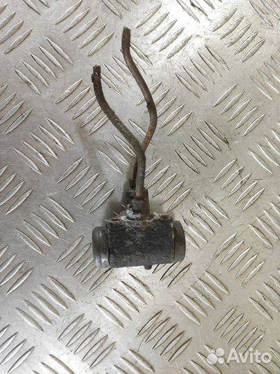 Цилиндр тормозов рабочий Daihatsu Atrai 7