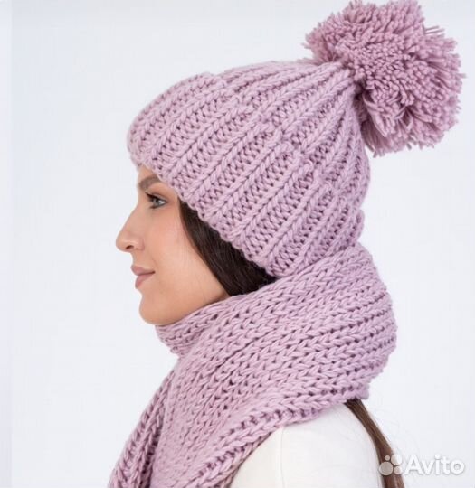 Шапка вязаная с шарфом