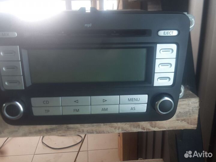 Авто магнитола Volkswagen бу