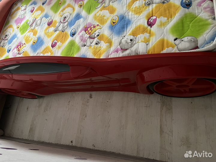 Кровать машина