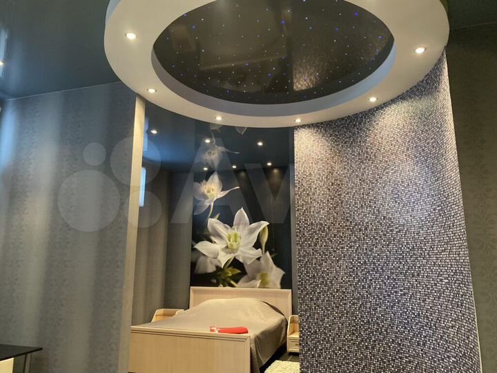 Квартира-студия, 61 м², 1/6 эт.