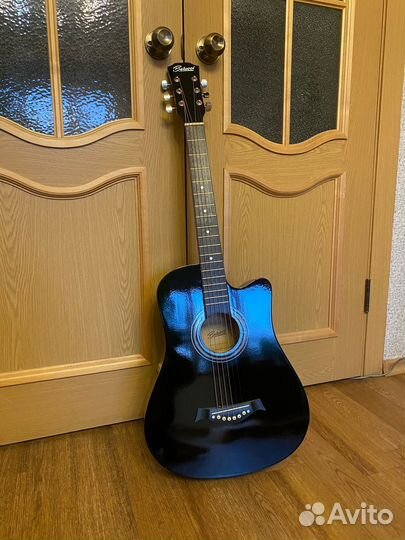 Акустическая гитара новая