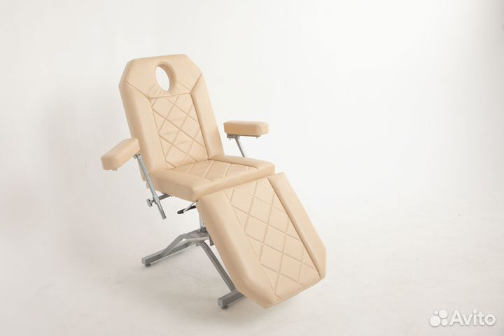 Косметологическая кушетка на гидравлике