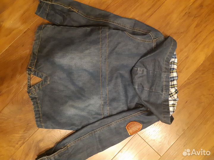 Джинсовая куртка