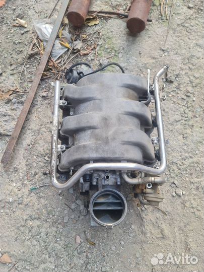 Коллектор впускной m112