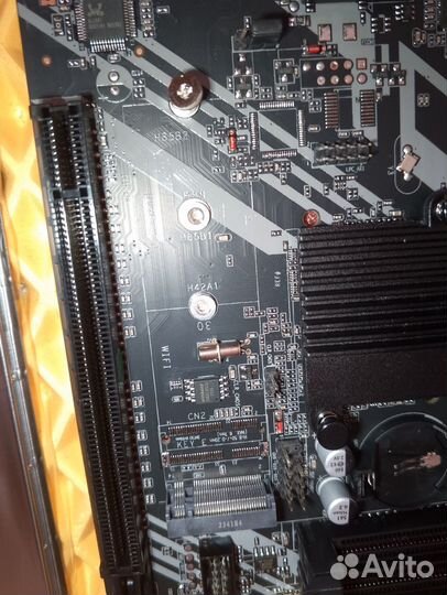 Новая материнская плата LGA1155 с м2