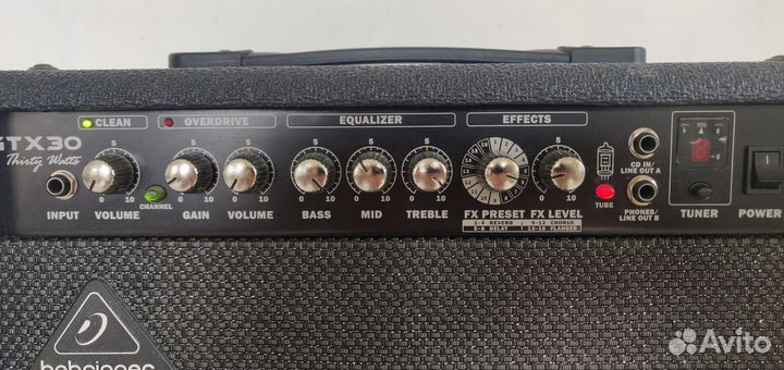 Комбоусилитель Behringer GTX30