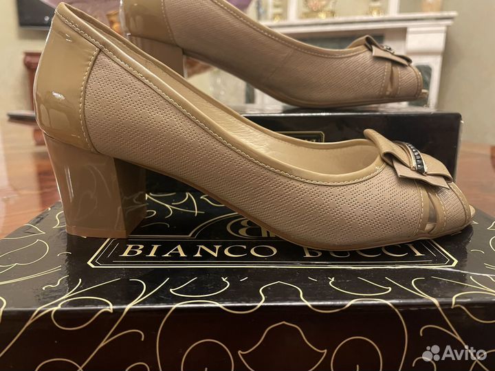 Женские туфли Dina Fabiani