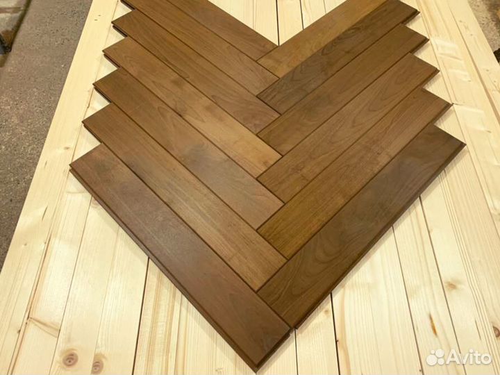Паркетная доска елочка. Термобереза