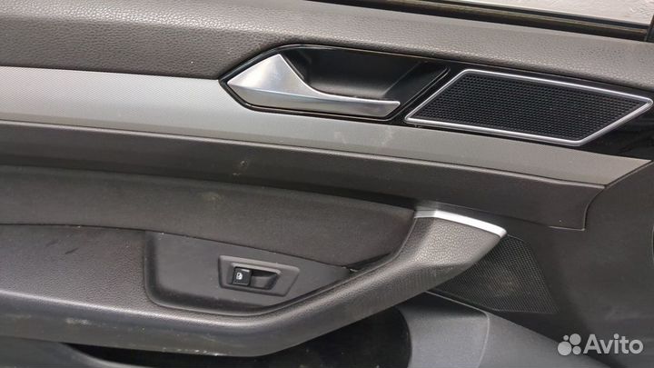 Стекло боковой двери Volkswagen Passat 8 2015, 2017