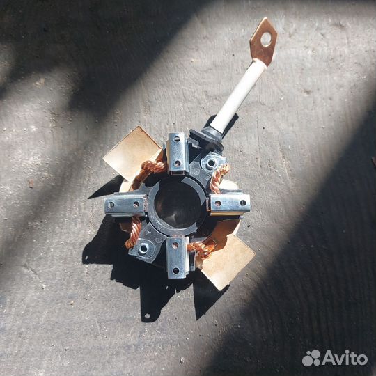 Щёточный узел стартера кзатэ редукторного 57 серии