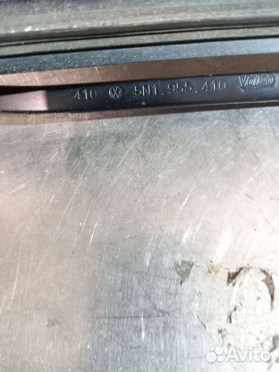 Поводок стеклоочистителя VW Tiguan 1