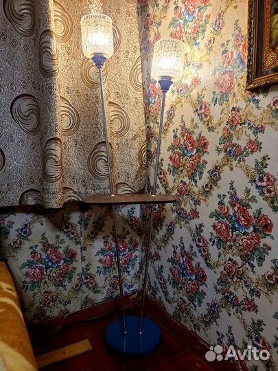 Торшер светильник с полочкой старинный