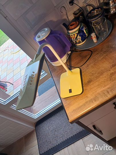 Лампа настольная