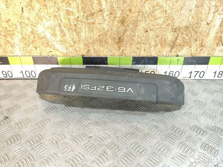 Крышка двигателя декоративная Audi A6 c6 C6