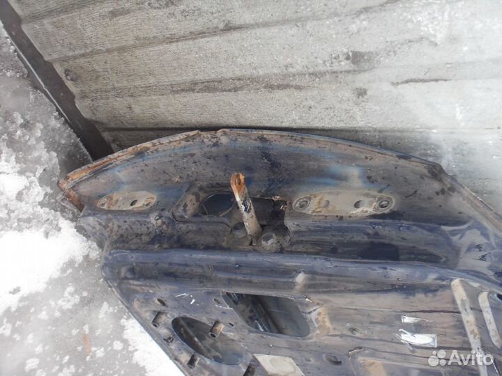 Дверь передняя правая Volvo 460 1988-1996 Вольво