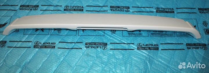 Спойлер крышки багажника Rav4 -3 Оригинал