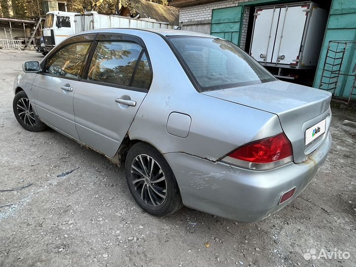 Mitsubishi Lancer 1.6 МТ, 2004, 281 500 км