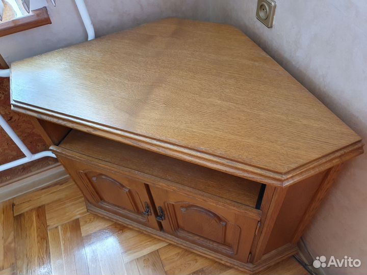 Угловая тумба из натурального дуба